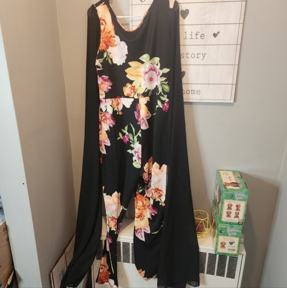 🍁🍂Findme plus angel sleeve jumpsuit 3x - Picture 8 of 8